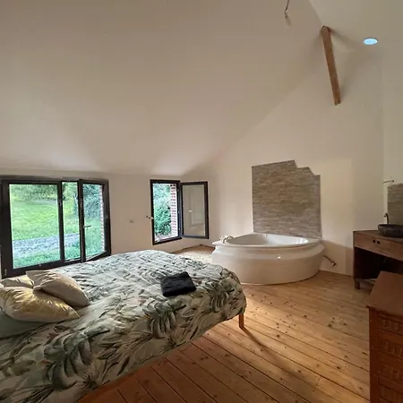 Hameau Fleuri 住宿加早餐酒店