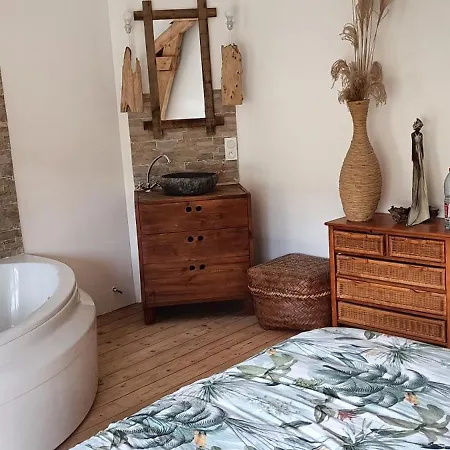 Hameau Fleuri 住宿加早餐酒店