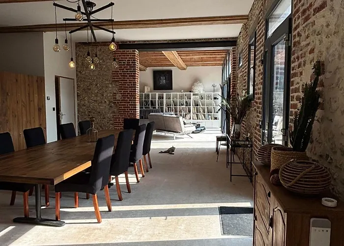 Hameau Fleuri Bed & Breakfast *